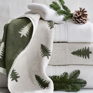 NWT Pottery Barn Pine Tree Reversible Hand Towel Winter Holiday Forest Nature